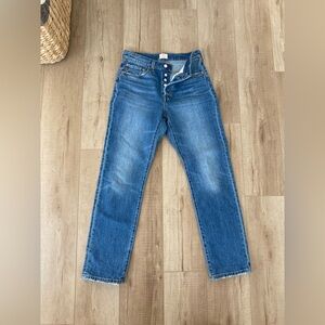 Classic Women’s 501 Blue JeansStraight-Leg